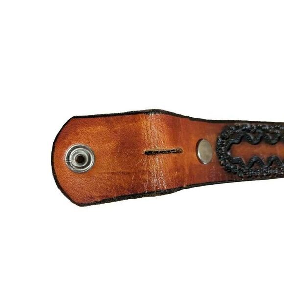 Vintage Gold wing genuine thick leather belt. W/tooling and staining. Size 38 - Picture 4 of 16